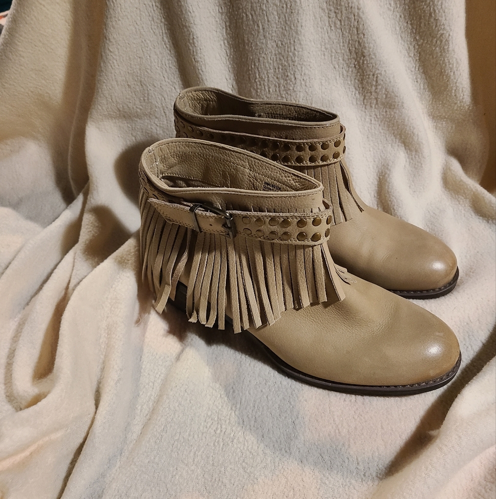 Fringe Ankle Boots - Tan NAUGHTY MONKEY